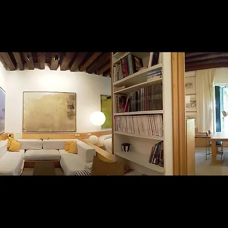 Open Space A Fra Architettura E Pittura, Fra Moderno E Antico * 베니스