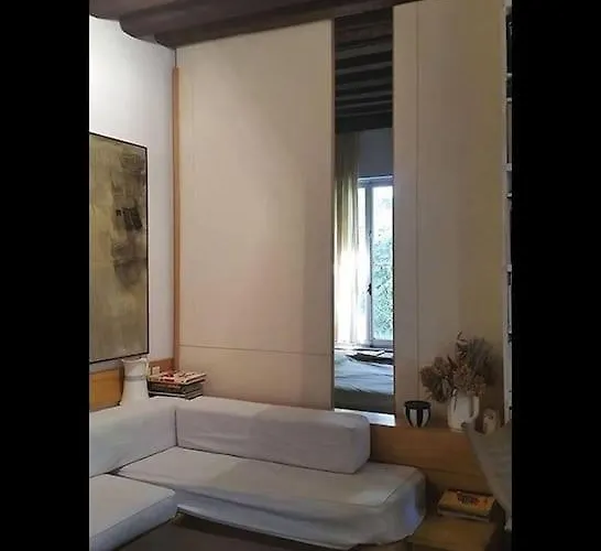 Διαμέρισμα Open Space A Fra Architettura E Pittura, Fra Moderno E Antico Βενετία